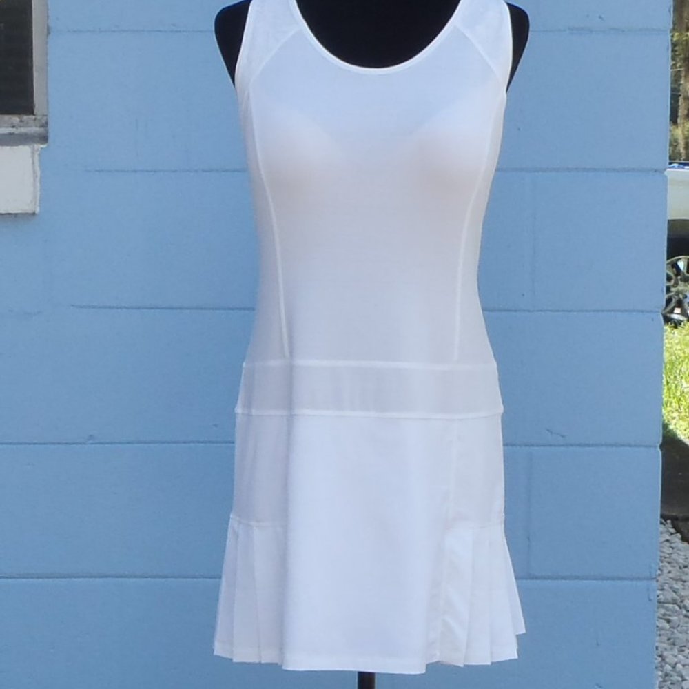 Athleta Serve It Up Sport Dress - Picture 2 of 8